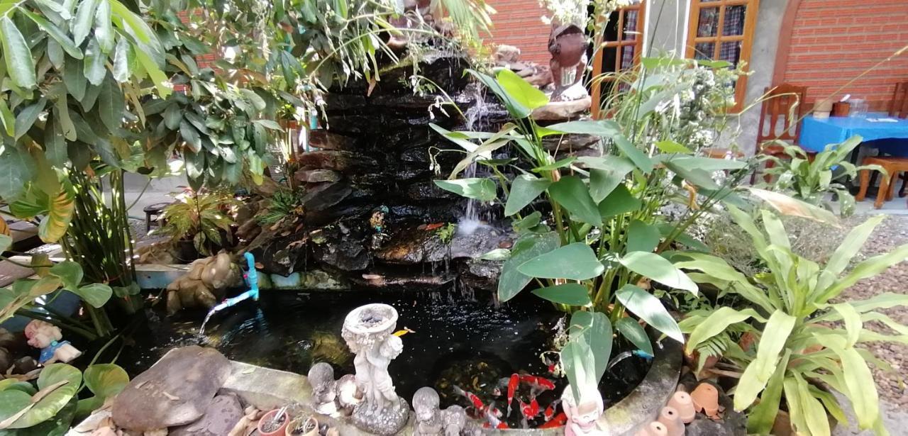 Sun Smile Hostel Ubon Ratchathani Bagian luar foto