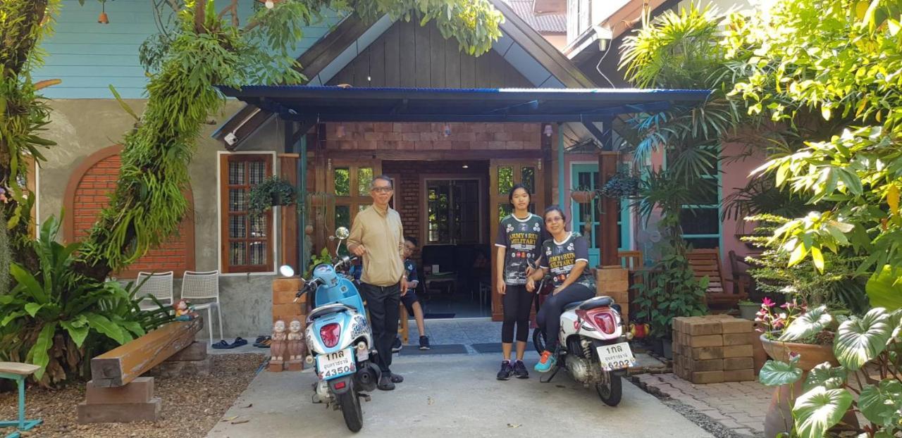 Sun Smile Hostel Ubon Ratchathani Bagian luar foto