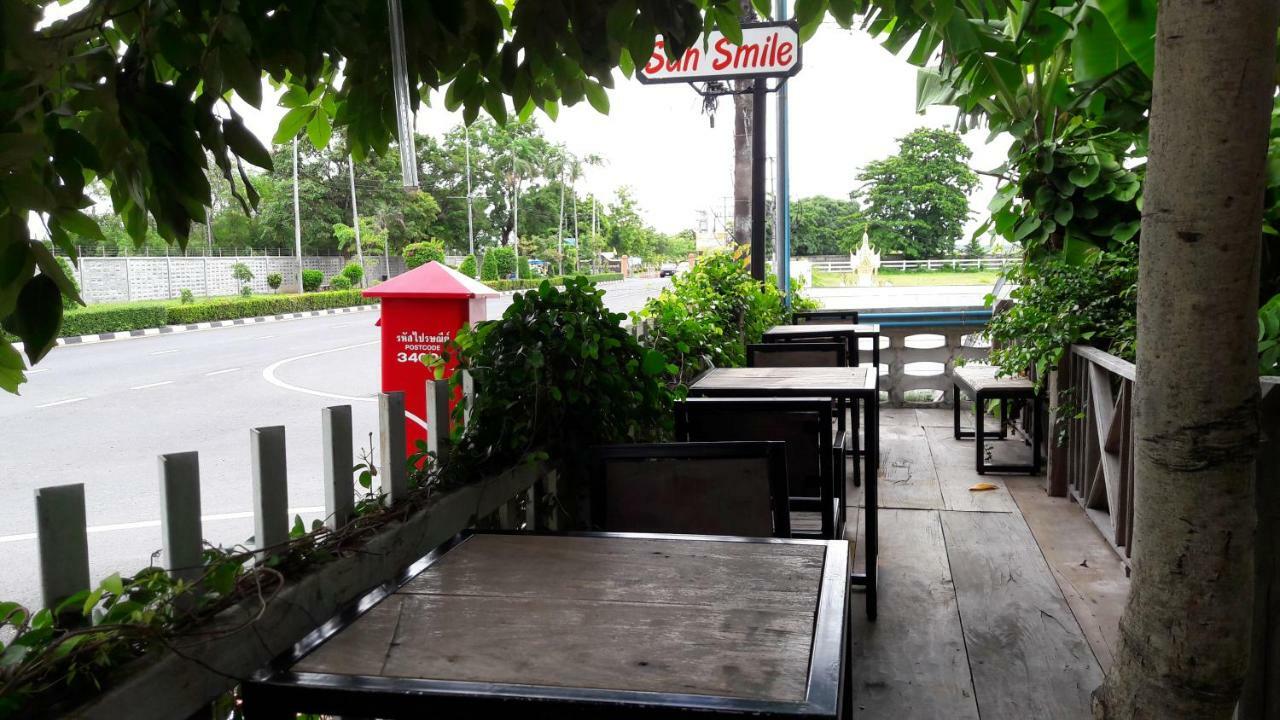 Sun Smile Hostel Ubon Ratchathani Bagian luar foto