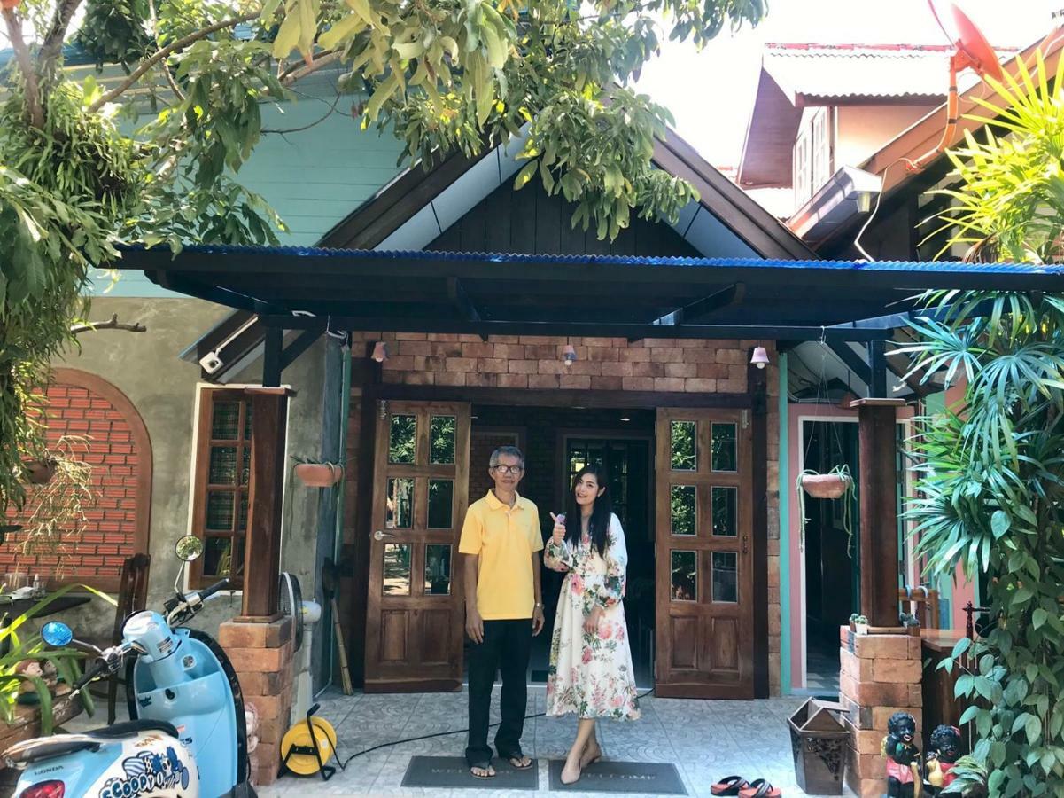 Sun Smile Hostel Ubon Ratchathani Bagian luar foto
